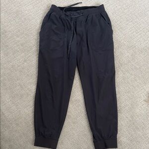 Mens Lululemon joggers - size medium
dark gray